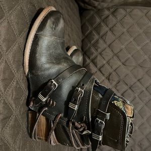 Freebird by Steven , Crue